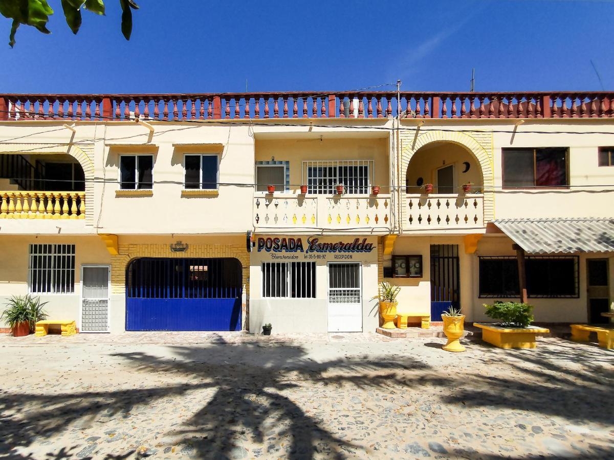 Oyo Hotel Posada Esmeralda San Patricio Melaque Exterior photo
